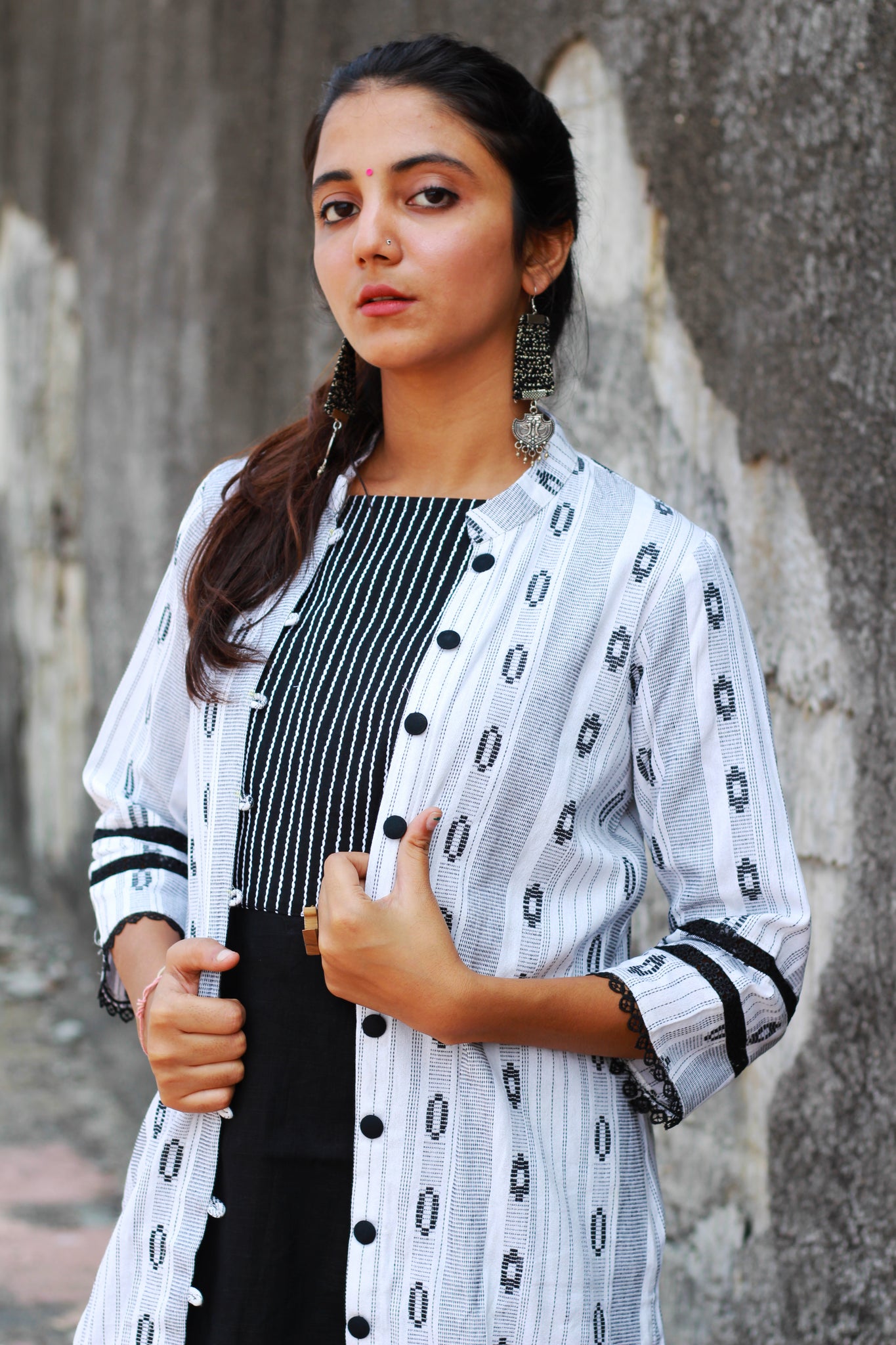 Black And White Jacket And Inner Set