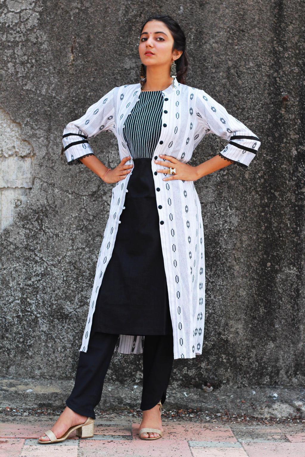 Black And White Jacket And Inner Set