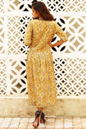 Flattering Honeycomb Print Dress