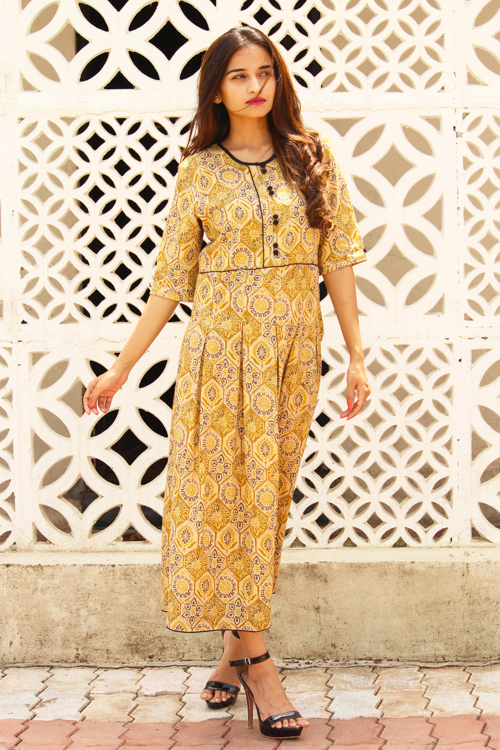 Flattering Honeycomb Print Dress