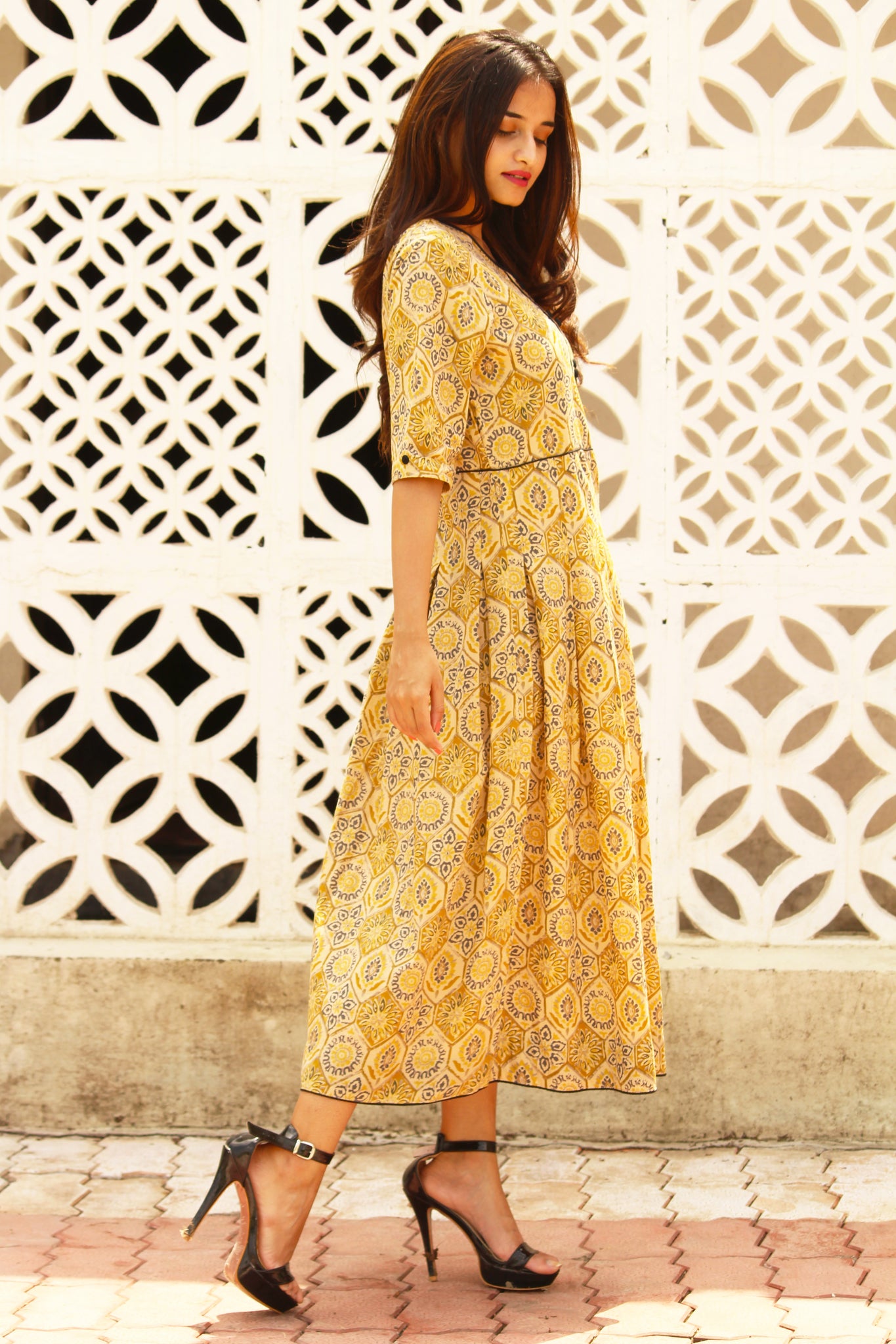 Flattering Honeycomb Print Dress